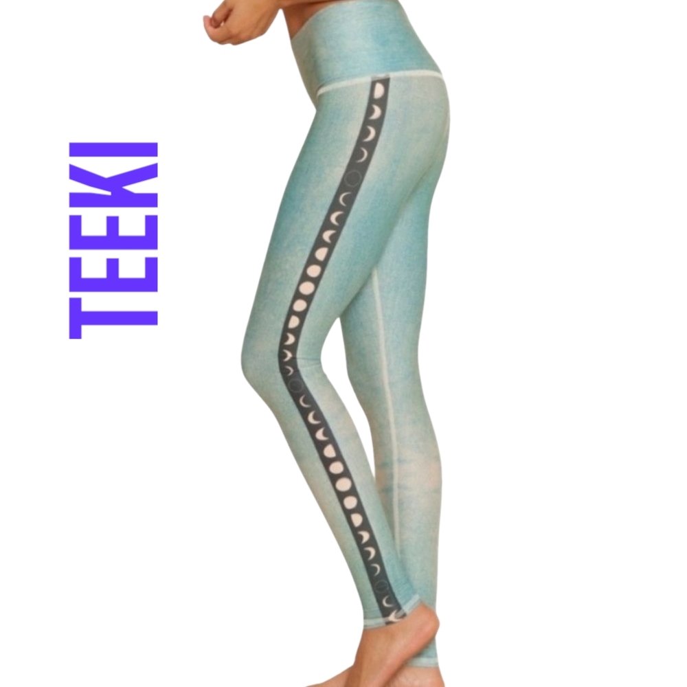 Teeki Blue Moon Phase pre-owned Leggings Sz Small